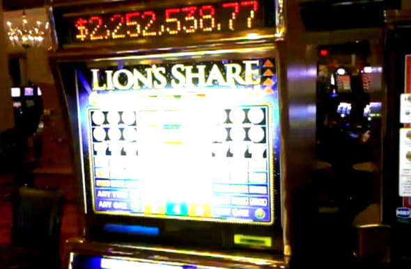 210 Giri gratuiti al casinò senza deposito su Sloty Casino